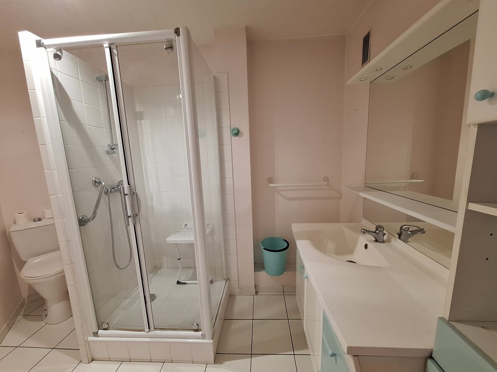 Salle de douches T2 Résidence Sénior à acheter