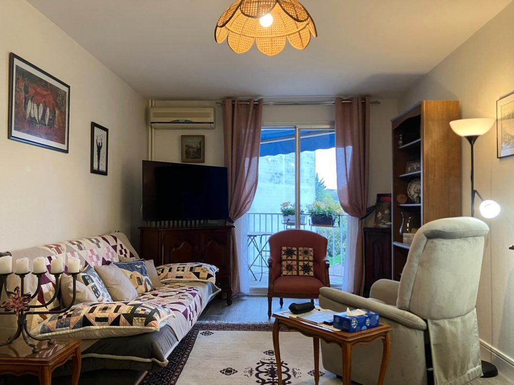 d73b1fe4-527c-4e18-8b60-9bc7bf0e4cdc