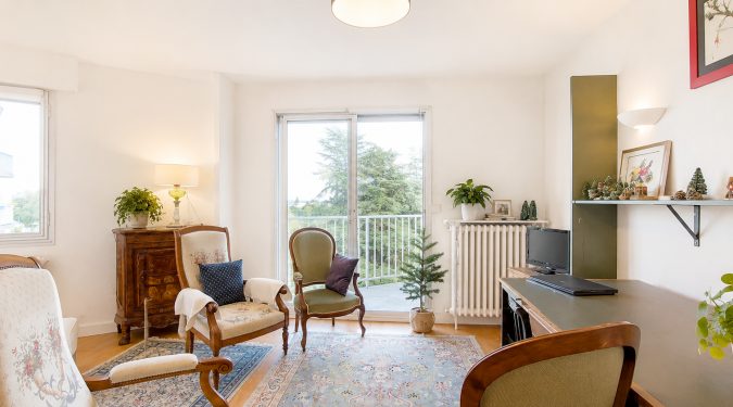 Pièce principale Studio loué à vendre dans la résidence seniors Bocage Parc
