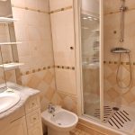à vendre résidence seniors domitys tours centre gare tours terrasse – salle d&rsquo;eau