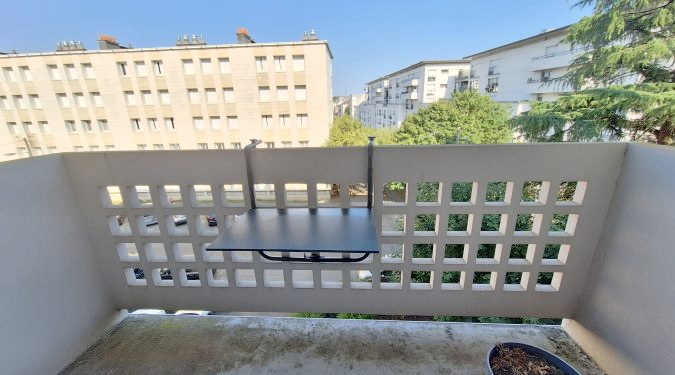 Image vue balcom appartement type 3 à vendre aux portes de tours | GAUTARD Immobilier transactions
