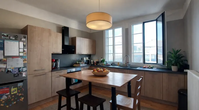 vue aménagée pièce à vivre Maison spacieuse, lumineuse et modulable de 215 m2 à vendre sur Saint-Cyr-sur-Loire | GAUTARD Immobilier Transactions