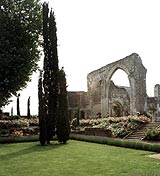 Prieure Saint Cosme et sa roseraie à La Riche un lieu qui a fait la renommée de La Riche avec Ronsard par exemple