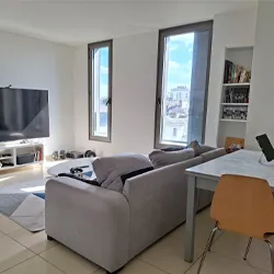 Photo pièce à vivre appartement type 2 à louer sur Tours Centre dans résidence récente proche de la Gare | GAUTARD Immobilier Gestion Locative