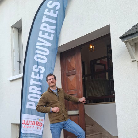 Vue Salon avec cheminée maison de 200 m2 env. à vendre. Portes Ouvertes sur Joué-les-Tours  | GAUTARD Immobilier transactions