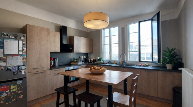 Image pièce à vivre maison spacieuse, lumineuse et modulable de 210 m2 pour investir sur saint-cyr-sur-Loire | GAUTARD Immobilier Transactions