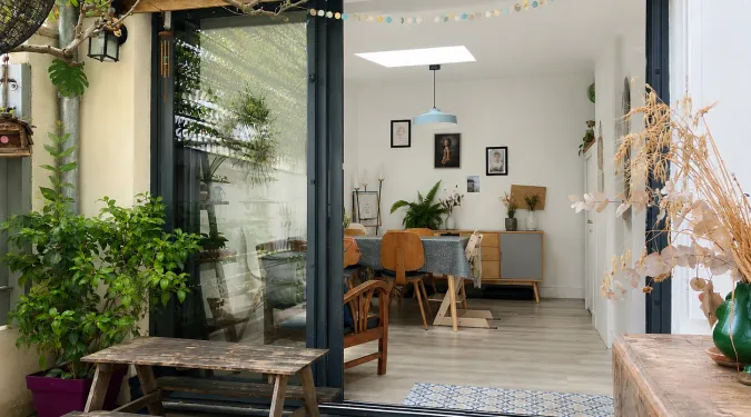 Vue jardin et pièce à vivre maison de 90 m2 pour investir sur Tours Centre Quartier Grammont | GAUTARD Immobilier transactions